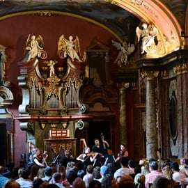 Praga: Bilet wstępu Koncert klasyczny w Kaplicy Lustrzanej