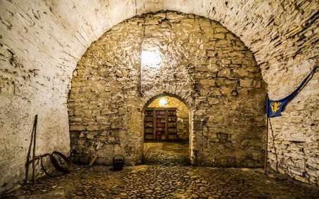 Praga: Tour della Città Vecchia, dei sotterranei medievali e delle segrete