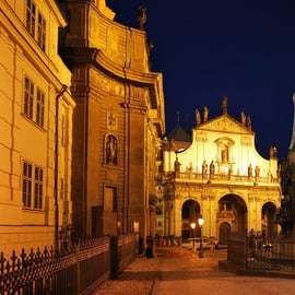 Praga: Wycieczka piesza z duchami, podczas której legendy ożywają
