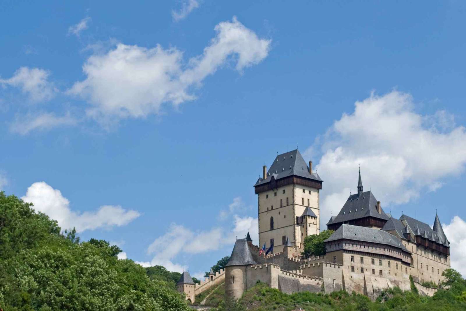 Praga: Visita guiada al Castillo de Karlštejn con ticket de entrada