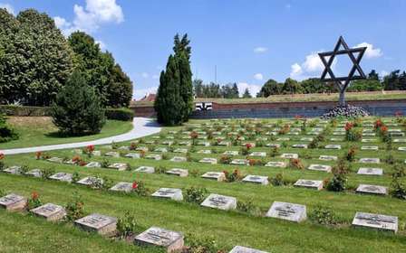Desde Praga: Visita guiada a Terezín y al Museo del Gueto