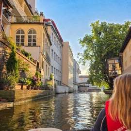 Praga: Passeio de caiaque ao nascer do sol sob a Ponte Carlos