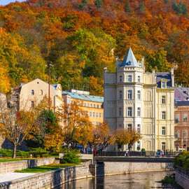 Desde Praga: Excursión a Karlovy Vary y Castillo de Loket