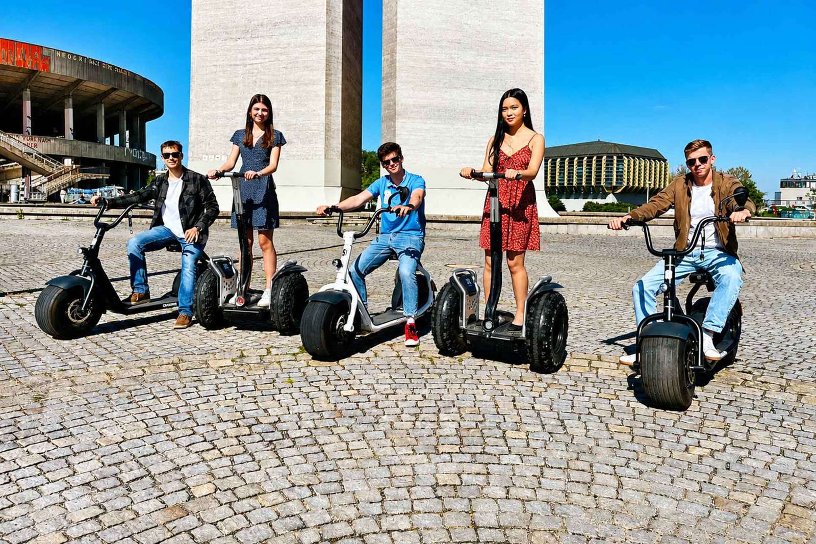 Praga: tour combinato in Segway e scooter elettrico
