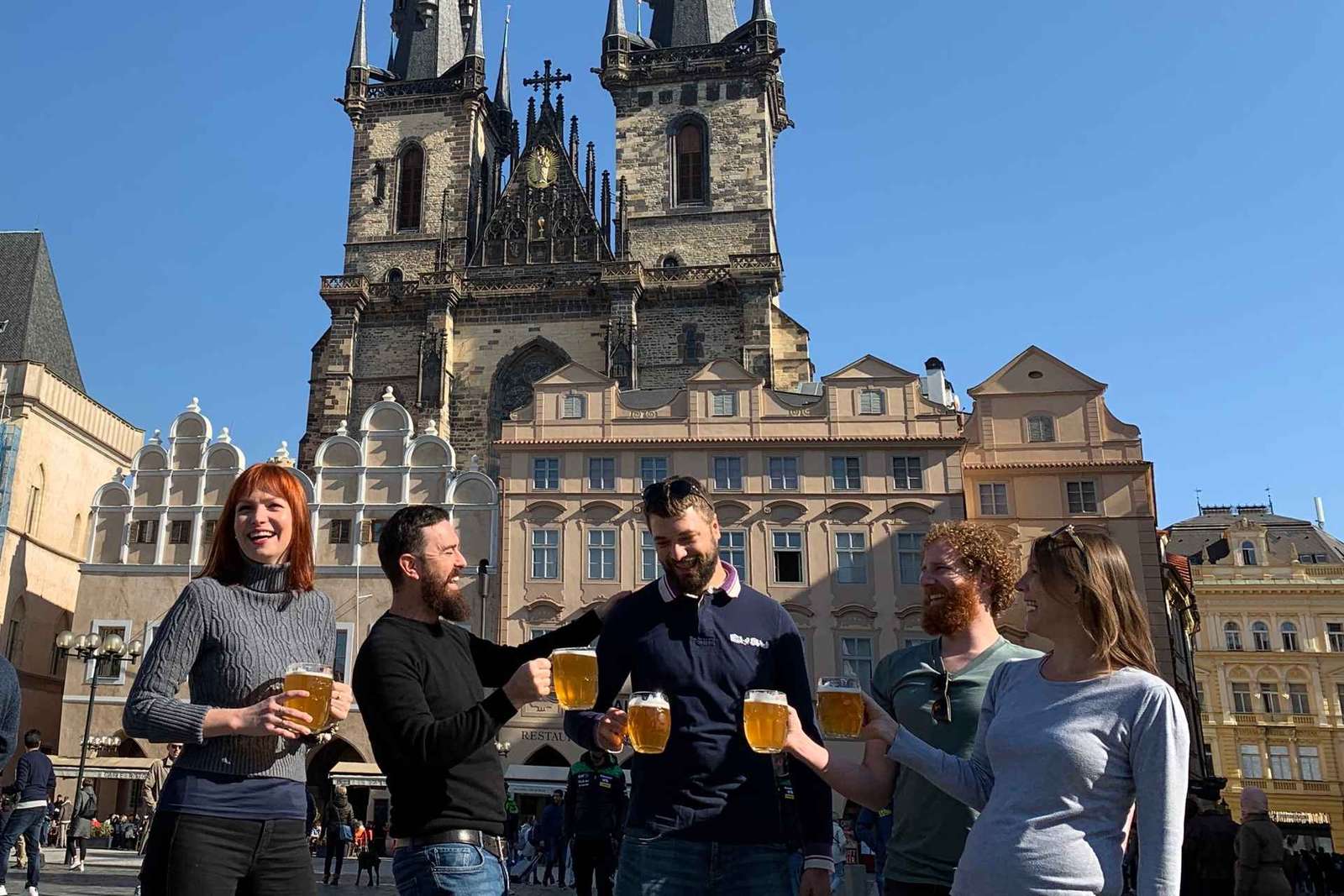 Praga: Visita a bares históricos con bebidas
