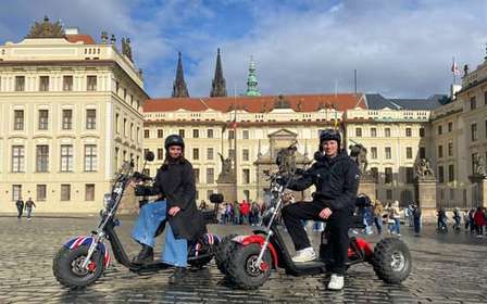 Gran tour de la ciudad en triciclo eléctrico por Praga - Guiado en directo