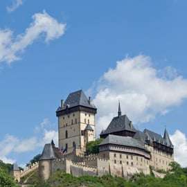 Praga: Visita guiada al Castillo de Karlštejn con ticket de entrada