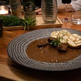 Praga: Clase de Cocina Tradicional Checa con Visita al Mercado