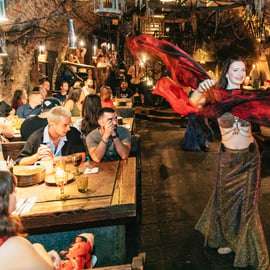 Praga: Jantar Medieval c/ Bebidas Ilimitadas