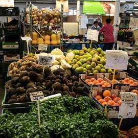 Praga: Clase de Cocina Tradicional Checa con Visita al Mercado
