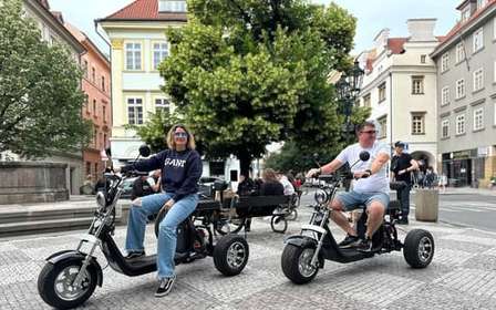 Praga: 2 horas de FUN TRIKE tour en Praga con guía