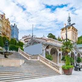 Desde Praga: Excursión a Karlovy Vary y Castillo de Loket
