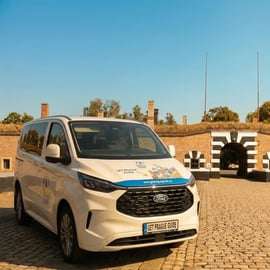 Da Praga: Tour guidato del campo di concentramento di Terezin con audioguida