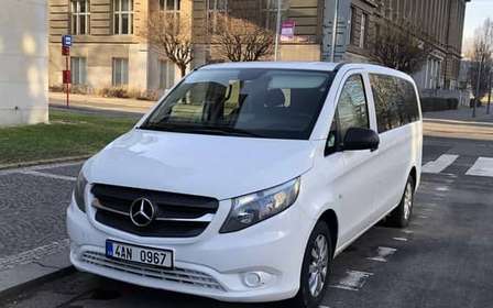Praga: Traslado privado al aeropuerto en Minivan (PRG)