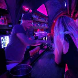 Pub Crawl con Shots e Night Club I Praga