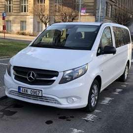 Praga: Traslado privado al aeropuerto en Minivan (PRG)