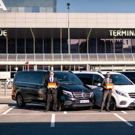 Aeroporto de Praga: Traslado compartilhado de/para o Aeroporto Václav Havel