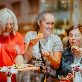 Praga: Tour gastronômico premiado pela Cidade Velha com 4 bebidas incl.