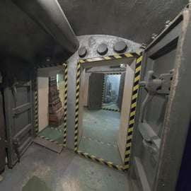 Praga: Storia del comunismo e bunker nucleare: tour guidato