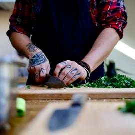 Praga: Clase de Cocina Tradicional Checa con Visita al Mercado