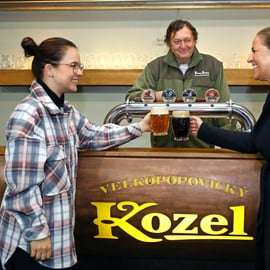 Velke Popovice: tour del birrificio Kozel con degustazione di birra