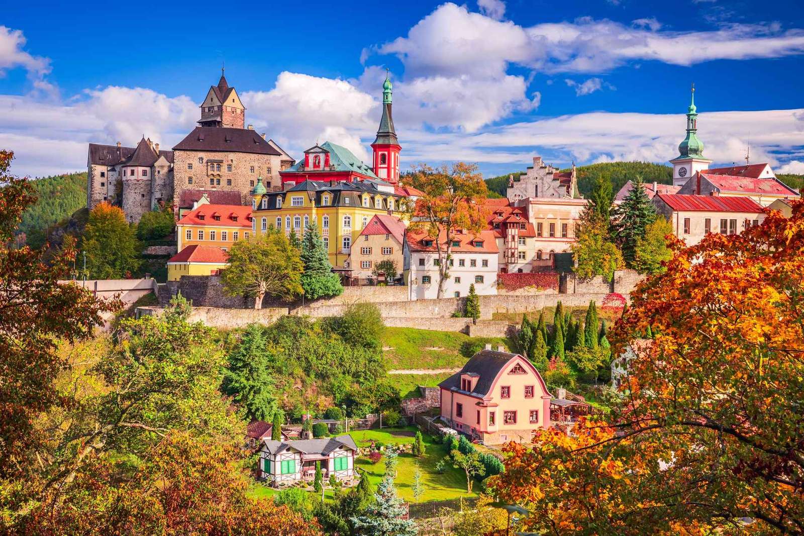 Desde Praga: Excursión a Karlovy Vary y Castillo de Loket