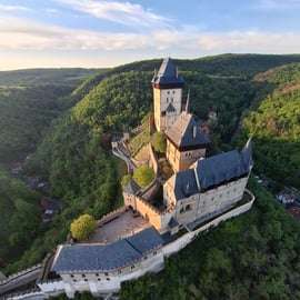 Saindo de Praga: Passeio de balão com champanhe e piquenique