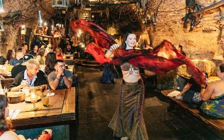 Praga: cena medieval con barra libre