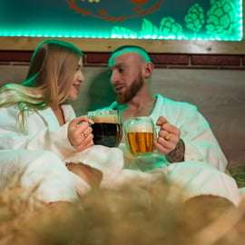 Praga: experiencia en un spa de cerveza con cerveza ilimitada y sauna
