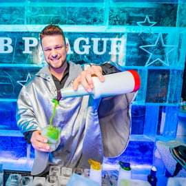 Praga: Bilet wstępu do Ice Pub Prague z opcją klubu nocnego