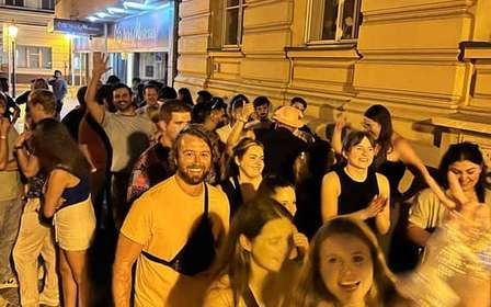 Pub Crawl con chupitos y Night Club I Praga