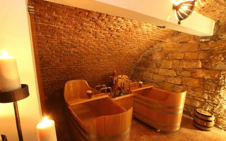 Praga: Caroline Bernard Beer Spa con opción de Cerveza y Masaje