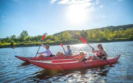 Praga: Alquiler de kayak doble en el río Moldava