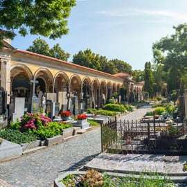 Praga: Tour guiado a la fortaleza histórica de Vyšehrad