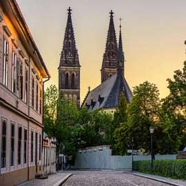 Praga: Tour guiado a la fortaleza histórica de Vyšehrad