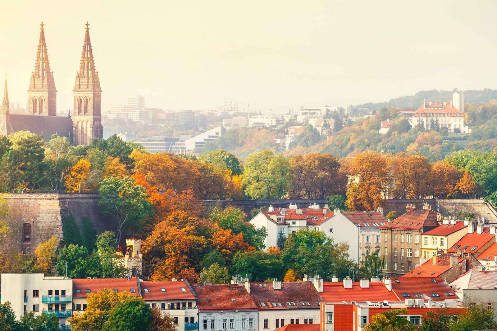 Praga: Tour guiado a la fortaleza histórica de Vyšehrad