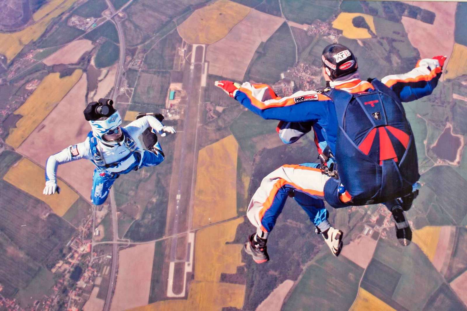 Avventura di paracadutismo in tandem a Praga