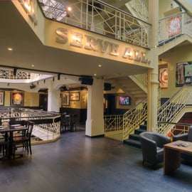 Praga: Hard Rock Cafe con menú del día para comer o cenar