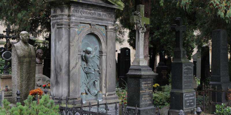 Cemitério de Vyšehrad (Vyšehradský hřbitov)