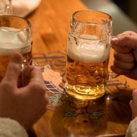 Praga: Kąpiel w piwie i winie z doświadczeniem w jaskini solnej